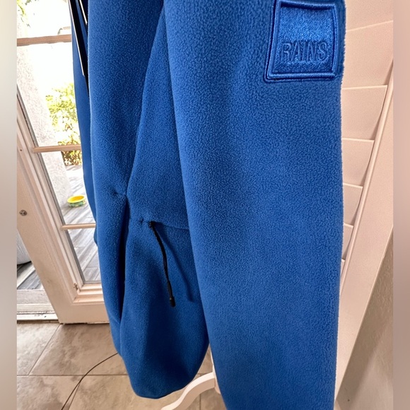 RAINS Men’s Blue Half-Zip Fleece NWT - Picture 7 of 13